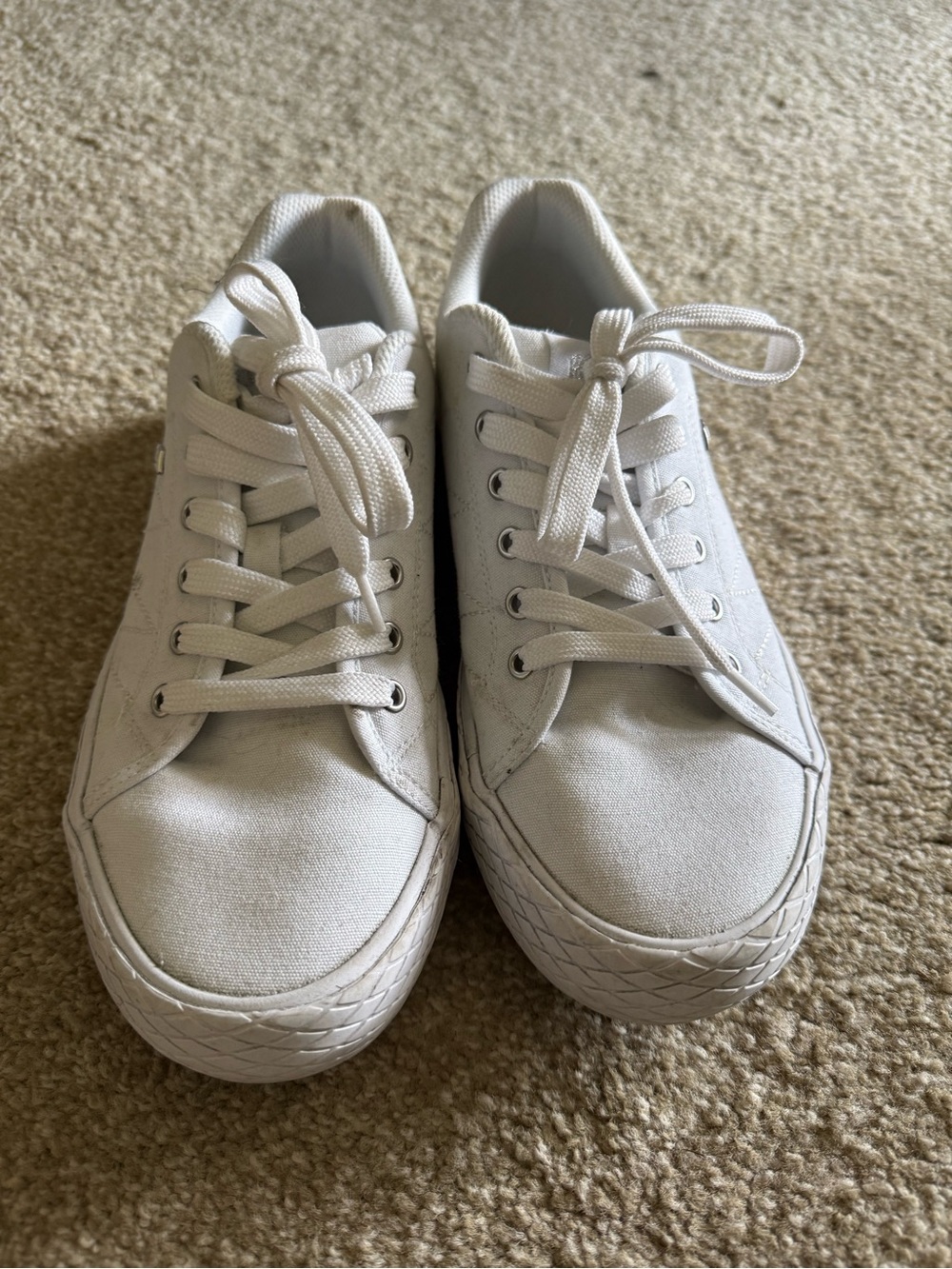 British Knights Women’s White Canvas Sneakers
